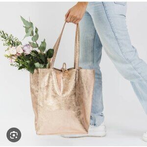 Velvet by Graham & Spencer Classic Gold pink Shoulder Bag